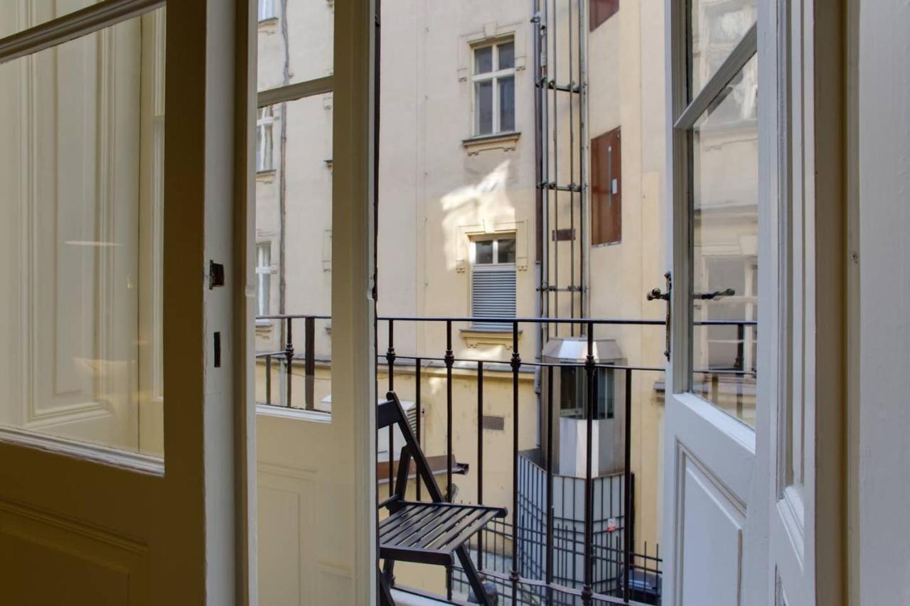 شقة Bright Prague Havelska المظهر الخارجي الصورة